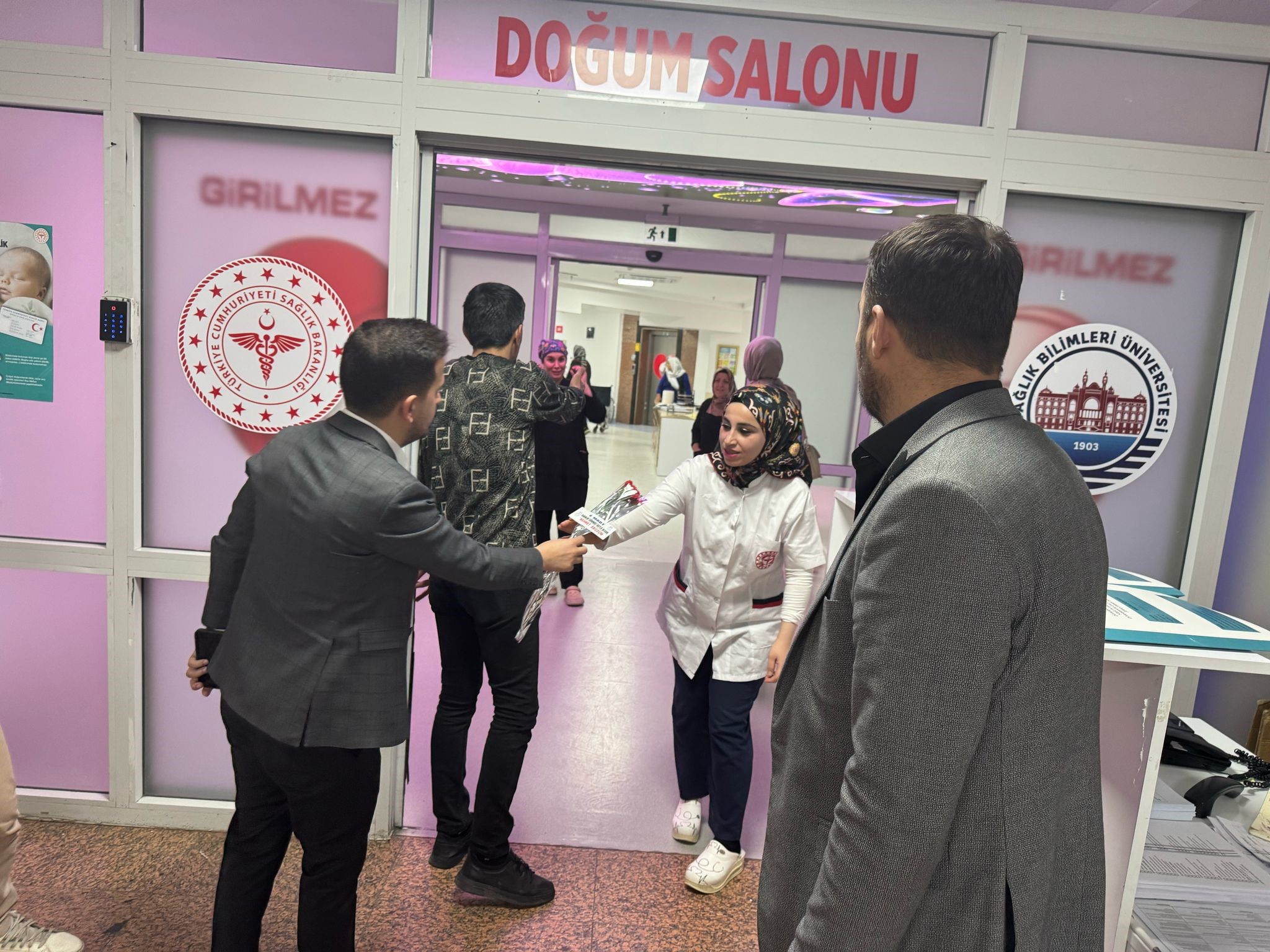 Aküzüm, 8 Mart Dünya Kadınlar Günü’nü kutladı