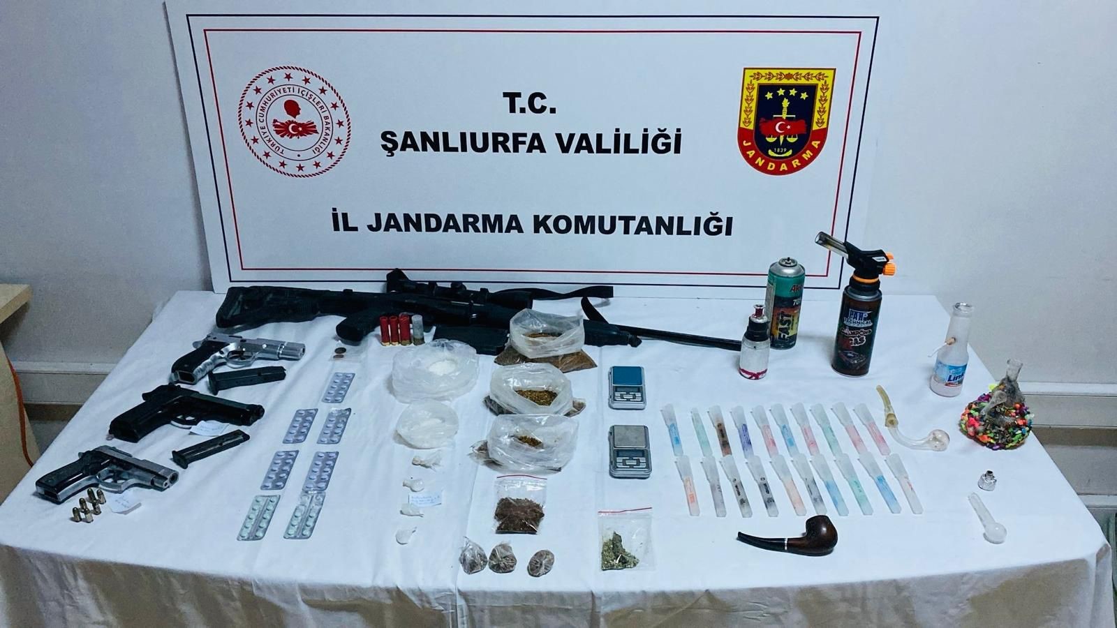 Urfa'da silah kaçakçılığı operasyonu: 5 gözaltı