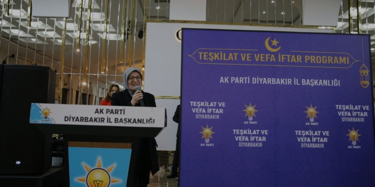 AK Parti Genel Başkan Yardımcısı Diyarbakır'da iftara katıldı