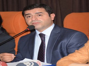 Demirtaş: Üçüncü şahısların elleri tetikte