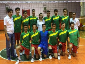 Kayapınar Belediyespor voleybol takımı ligin ilk maçını kazandı