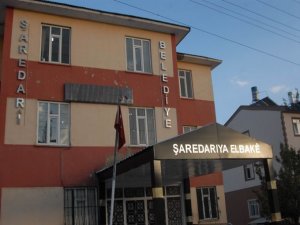 Başkale Belediyesi'nde iki dilli tabela