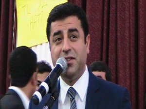 Demirtaş'tan Başbakan Davutoğlu ve Fethullah Gülen'e çağrı