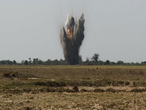 Kobani'de mayına basan belediye çalışanı ve meclis üyesi öldü