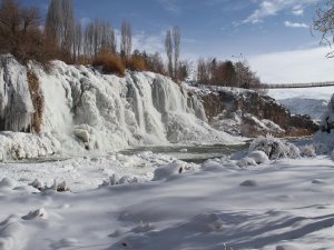 Burası Pamukkale değil