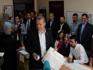 Erdoğan, Cumhurbaşkanı Olarak İlk Kez Oy Kullandı