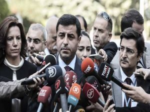 Demirtaş: Savaş pozisyonuna geçilirse bu kimsenin yararına olmaz