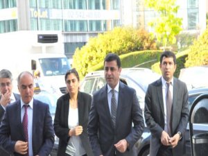 Demirtaş'tan ‘muhbirliğe ödül’ uygulamasına tepki