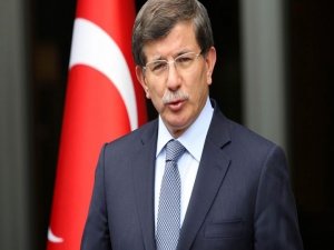 Davutoğlu gözyaşlarına boğuldu