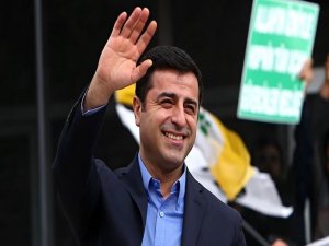 Demirtaş'ın aracı incelemeye alındı