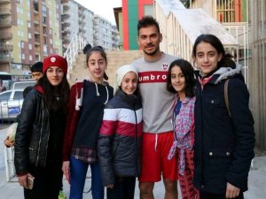 Karatecilerden Futbol Takımına Destek