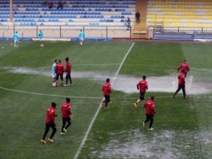 Amedspor’a Yağmur Ertelemesi