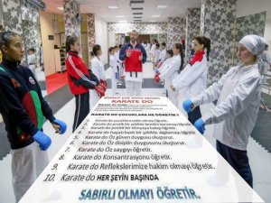 Karate Kurslarına Kadınların İlgisi