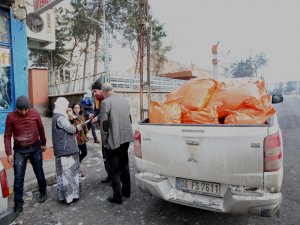 18 bin aileye dayanışma eli uzatıldı