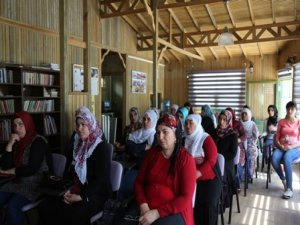 Çınarlı kadınlar çanta üretimi için kolları sıvadı