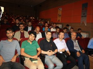 Dü’de ‘gençlik ve sorumluluklarımız’ semineri