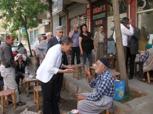 Bağlar belediye başkanları esnafı ziyaret etti