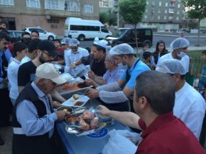 Siirtliler Derneği 500 kişilik iftar çadır açtı