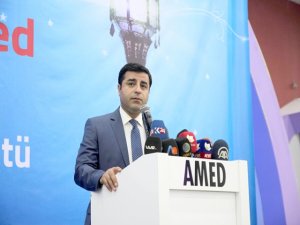 Demirtaş: Başkanlık sistemi tartışılabilinir