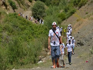 Çüngüş’e doğa yürüyüşü