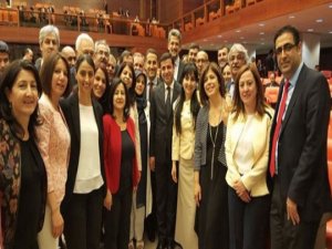 HDP’li 8 milletvekilinin fezlekesi mahkemede