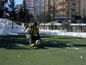 49 yaşındaki kadının futbol tutkusu