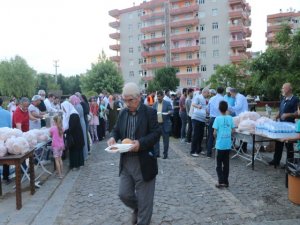 Kayapınar Belediyesi’nden 2 bin kişiye iftar yemeği