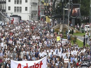 CHP, İzmir'den de İstanbul'a yürüme kararı aldı