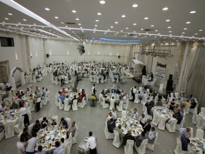 Bağlar Belediyesinden muhtar, imam ve personellere iftar