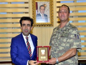 2'inci Ordu Komutanı Korgeneral Temel, Vali Güzeloğlu'nu ziyaret etti