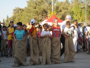 Mardinli çocuklar "Oyun Karavanı Projesi" ile buluştu