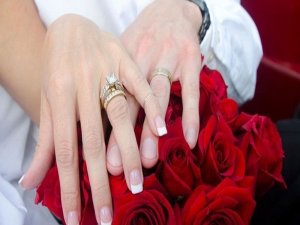 Nikah başvurusu öncesi sorulacak: Müftü mü kıysın, belediye mi?