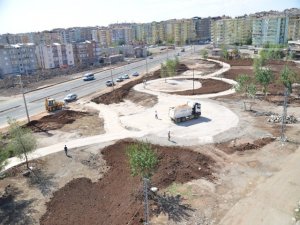 Belediyeden  Ahmed Arif Parkı