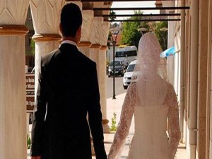 ‘Müftülere nikah yetkisi’nde değişiklik: İmamlar da nikah kıyabilecek