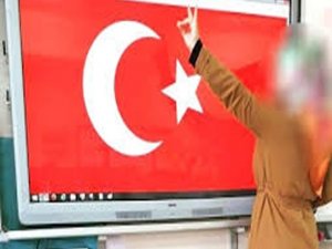 "Bozkurt" işareti yapan öğretmenin görevden alındığı iddiası