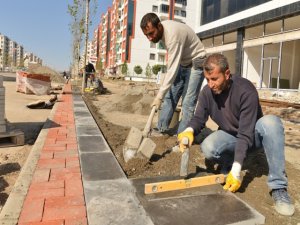 Bağcılar’a 66 bin 348 metrekare kaldırım taşı döşenecek