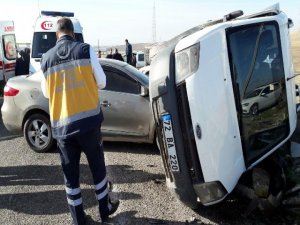 Trafik kazası: 1'i ağır 4 yaralı