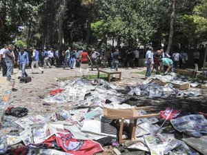 Suruç'ta 33 kişinin yaşamını yitirdiği canlı bomba saldırısıyla ilgili 2 polis hakkında dava açıldı