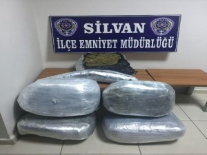 Silvan'da 50 kilo esrar ele geçirildi