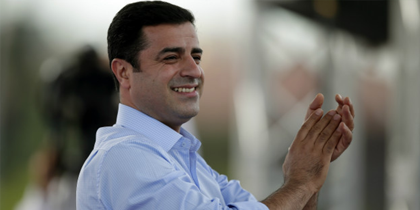 Demirtaş, hayatının filmlerini yazdı