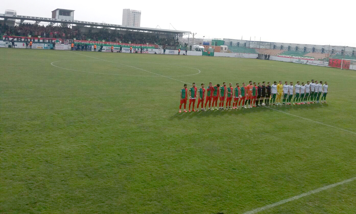 Diyarbekirspor-Muğlaspor Maçı Başladı..