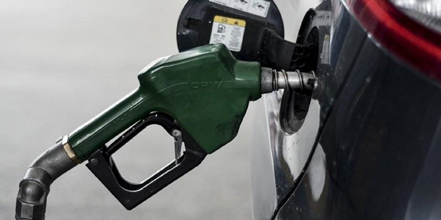 Benzine 15 kuruş zam geliyor