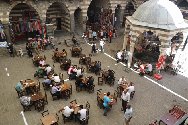 Diyarbakır, turistlerin ilgisini çekmeyi sürdürüyor!