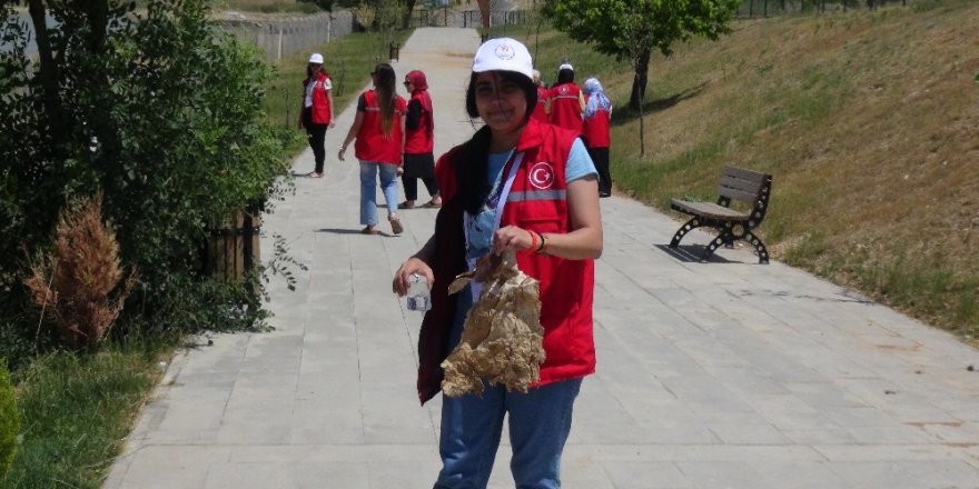 Damla Projesi’nin Gönüllü Elçileri Gercüş’te