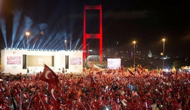 Milyonlar Şehitler Köprüsü'ne yürüyecek