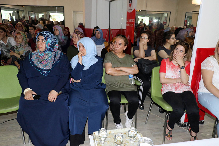 Aileler, çocukların cinsel istismarı ve kaçırılmaları konusunda bilgilendiriliyor