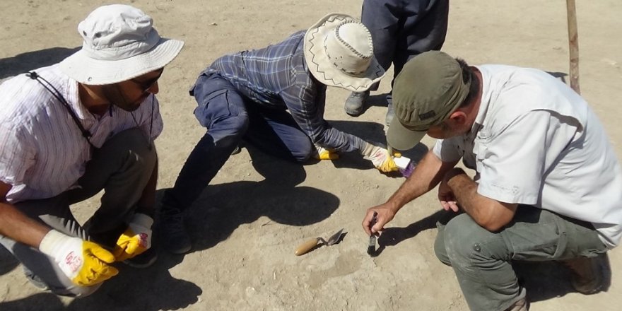 Van’da 2700 Yıllık Urartulu Kadının Ayak İzine Rastlandı