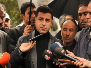 Demirtaş: AKP tarihe utanç yazdırmak istiyor