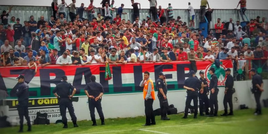 Amedspor Taraftarı Eleştirdi,Yasak Diyarbekirspor’a Geldi