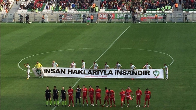 Amedspor: İnsan Haklarıyla İnsandır